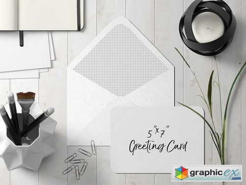 7x5 Greeting Card Mockup - 1