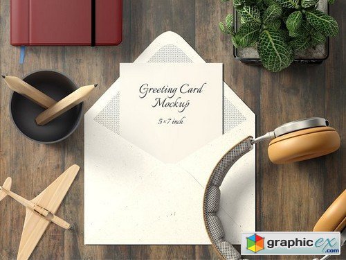 5X7 Greeting Card Mockup - 1