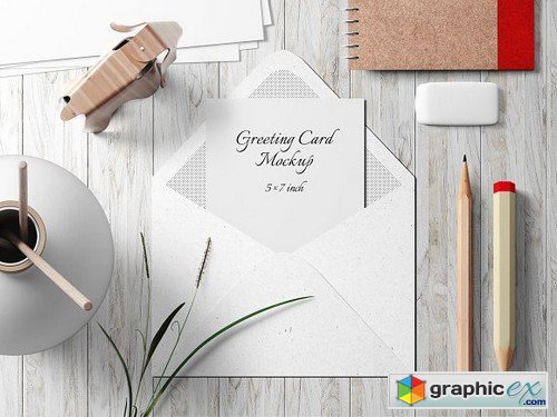 5X7 Greeting Card Mockup - 9
